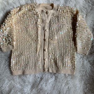 Vintage sequin sweater, circa 1960’s. No tags but fits like a M/L.